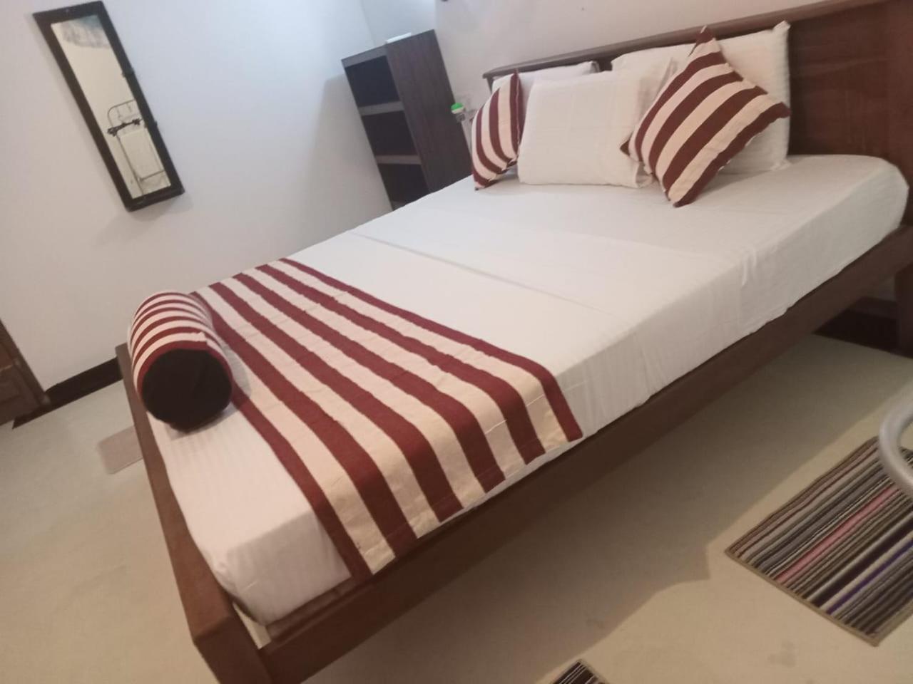 Little Villa Guest House Ахангама Экстерьер фото