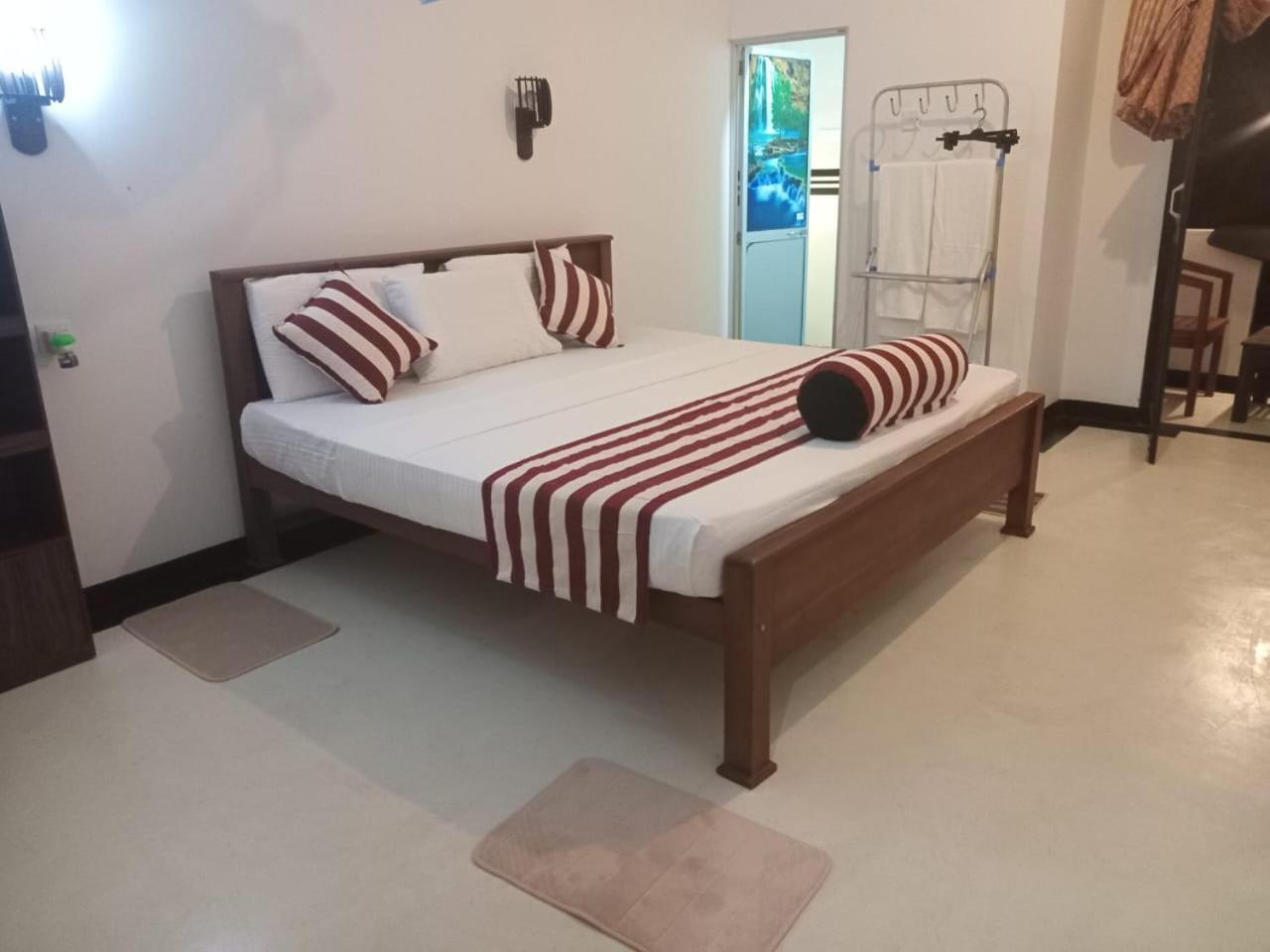 Little Villa Guest House Ахангама Экстерьер фото
