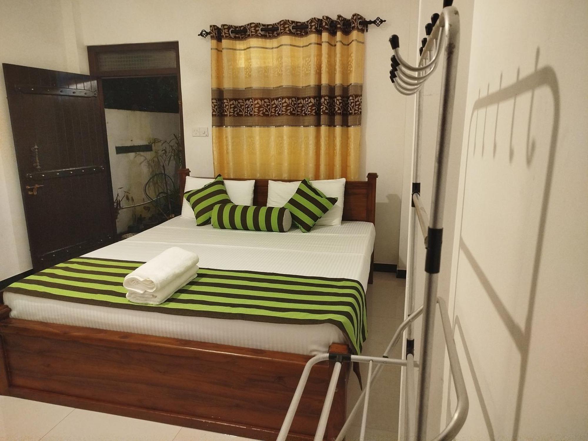 Little Villa Guest House Ахангама Экстерьер фото