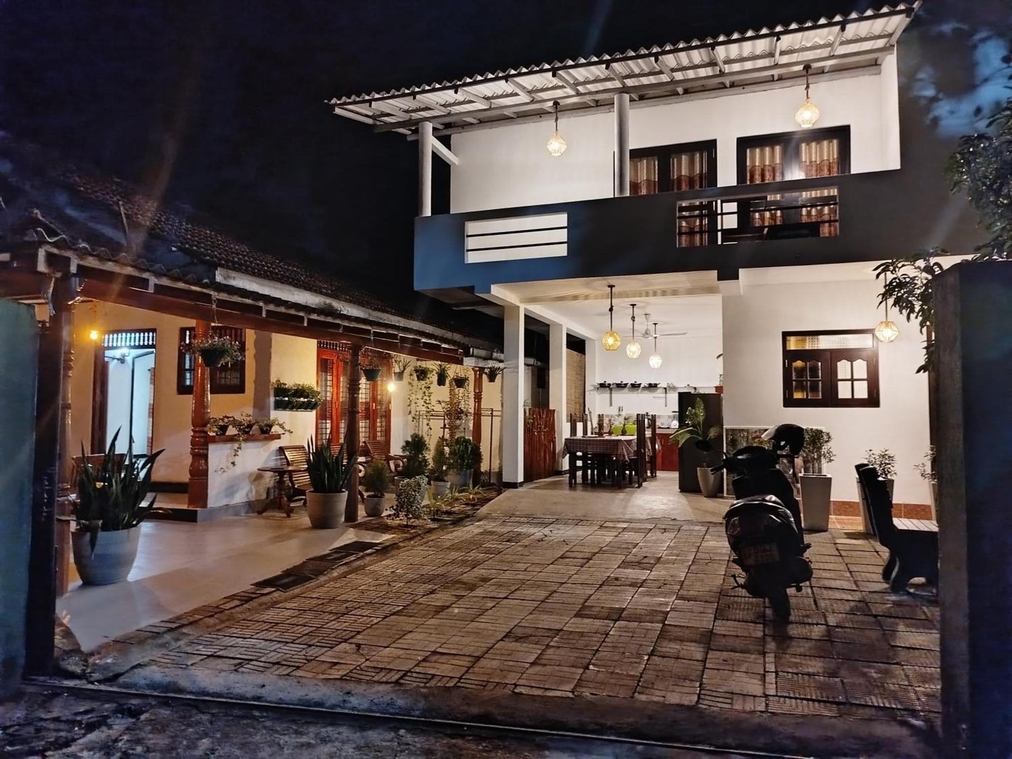 Little Villa Guest House Ахангама Экстерьер фото