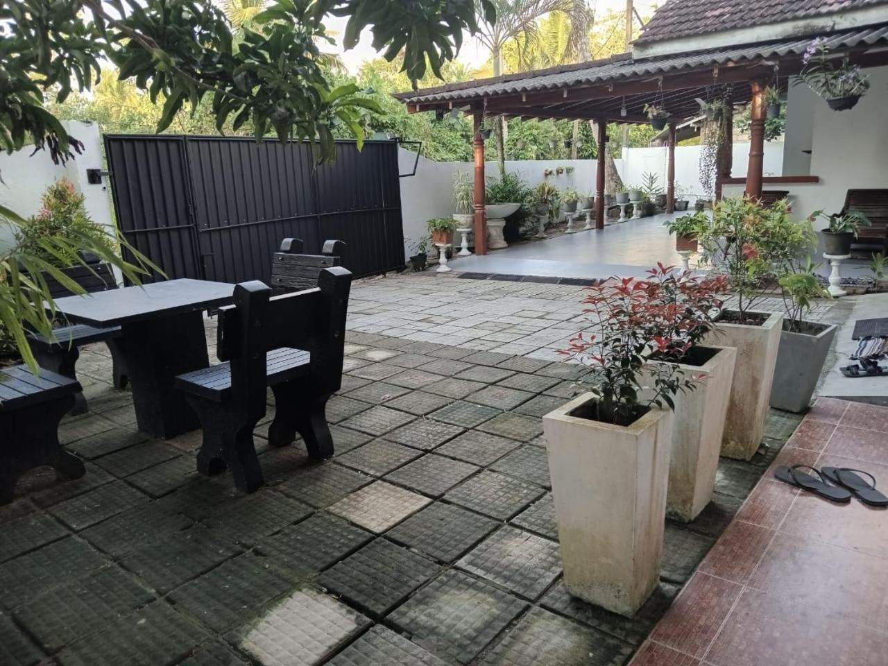 Little Villa Guest House Ахангама Номер фото