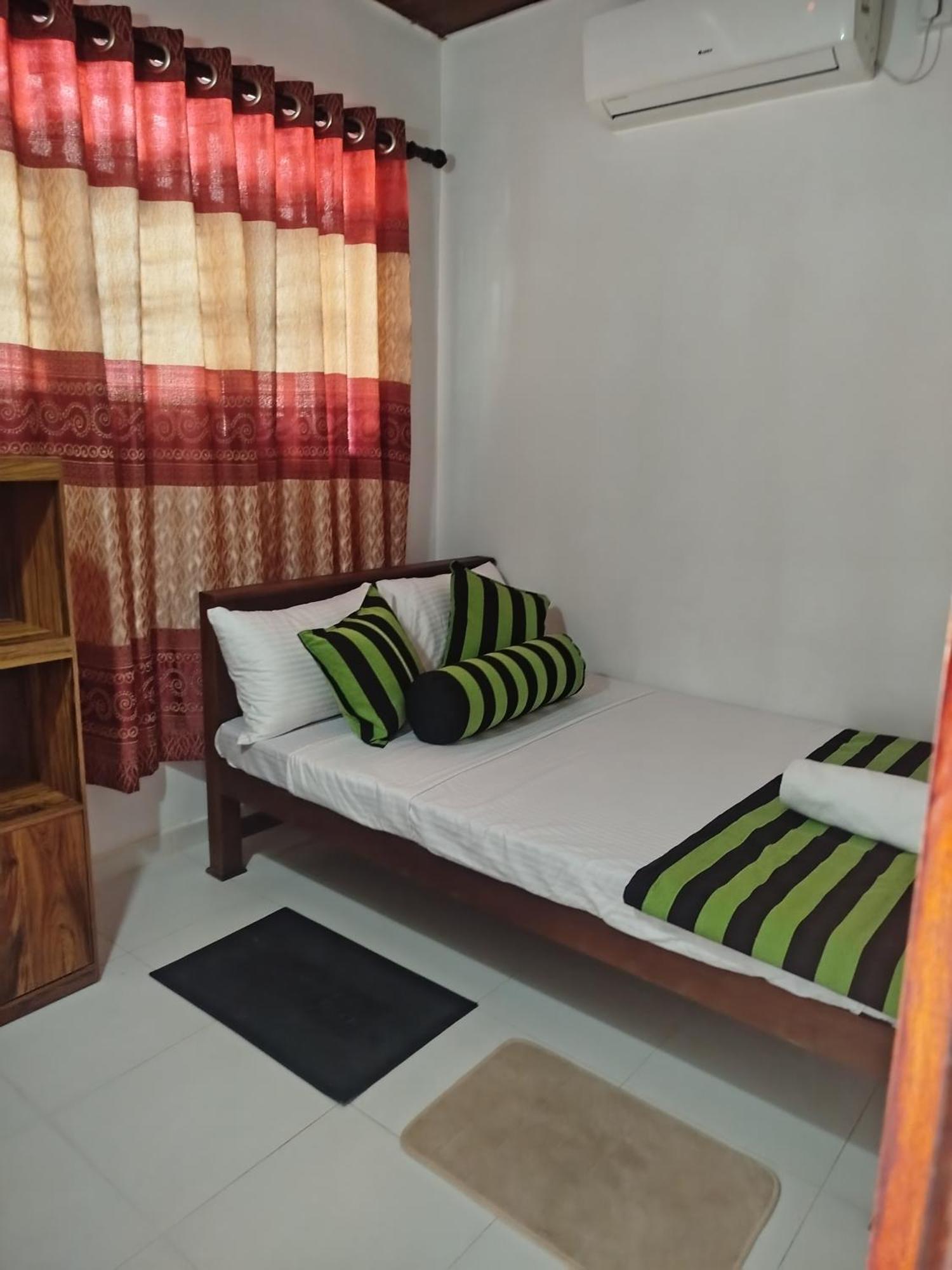Little Villa Guest House Ахангама Экстерьер фото